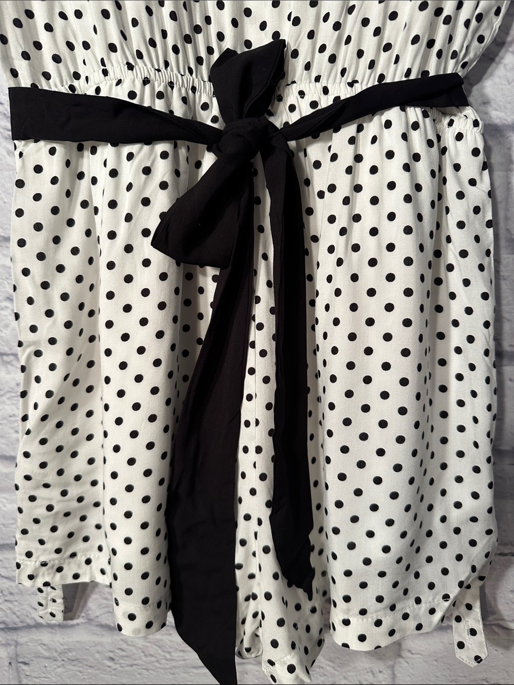 Polka Dot V-Neck Short Sleeve Romper with Black Waistband - White/Black - Picture 3 of 14